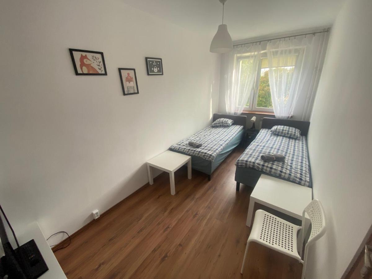 Hostel Bora-komorowskiego *